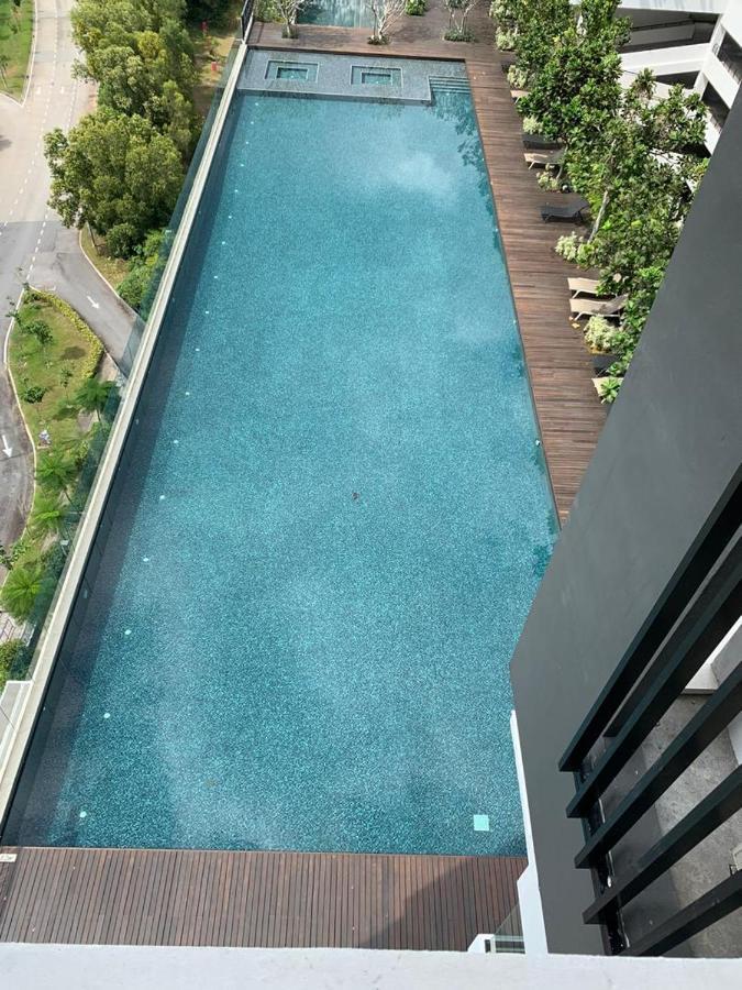 Kyra Homestay Centrus Soho Cyberjaya *Wifi And Pool* Exterior foto